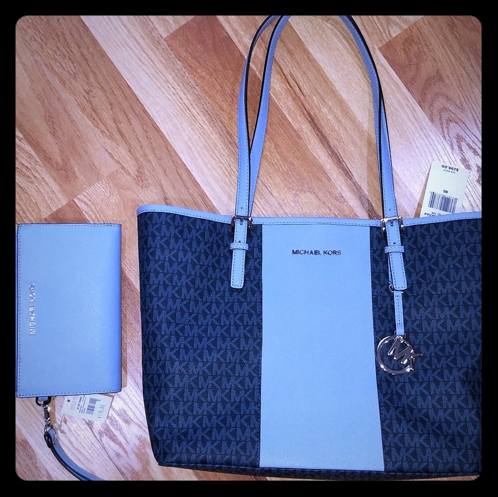 Michael Kors Large tote and Jet Set wristlet